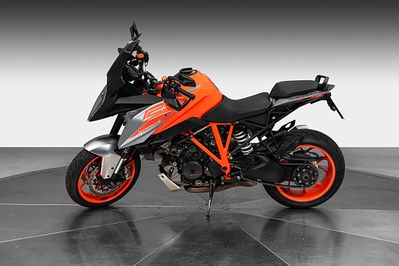 KTM 1290 Super Duke GT 5 of 15