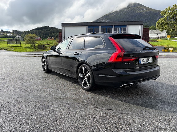 Volvo V90 8 of 23