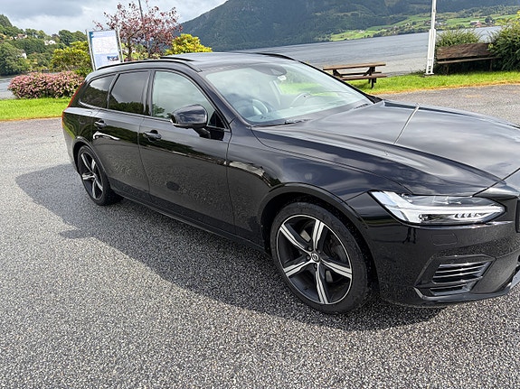 Volvo V90 3 of 23