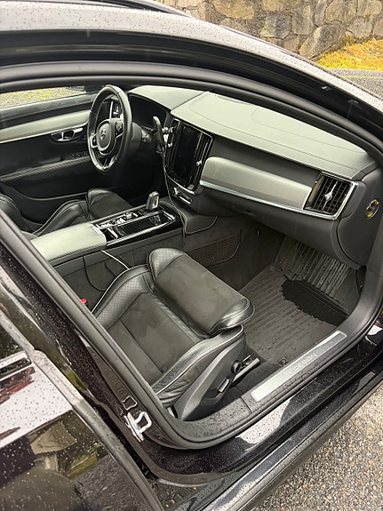 Volvo V90 20 of 23