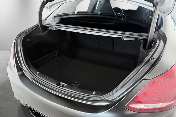 Mercedes-Benz C43 10 of 30