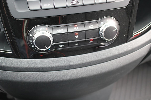 Mercedes-Benz Vito 19 of 21