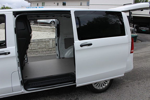Mercedes-Benz Vito 9 of 21