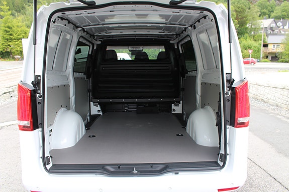 Mercedes-Benz Vito 8 of 21