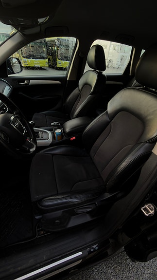 Audi Q5 10 of 12
