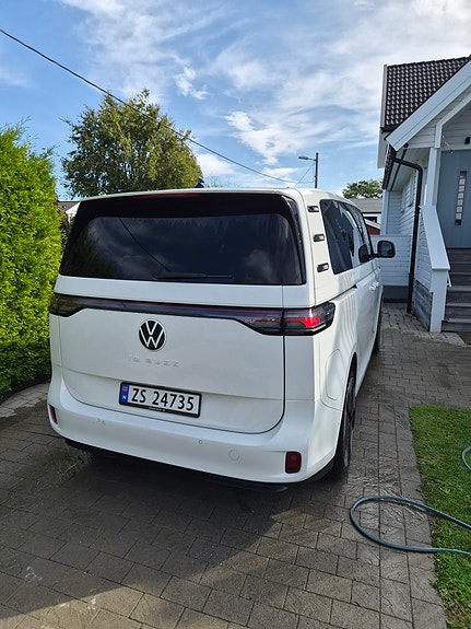 Volkswagen ID. Buzz 7 of 30
