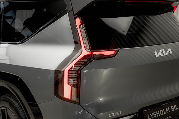 Kia EV9 10 of 30