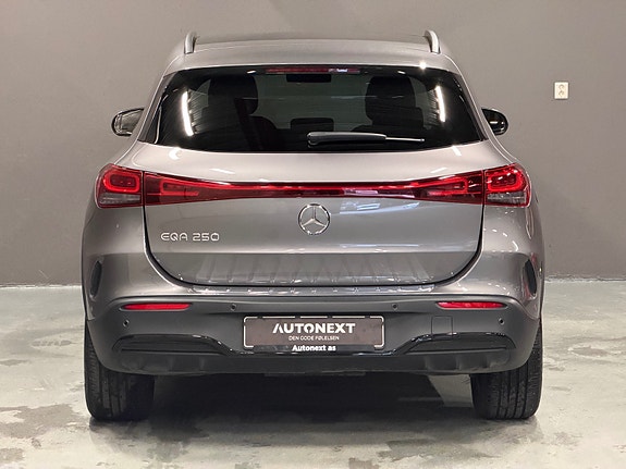 Mercedes-Benz EQA250 8 of 30
