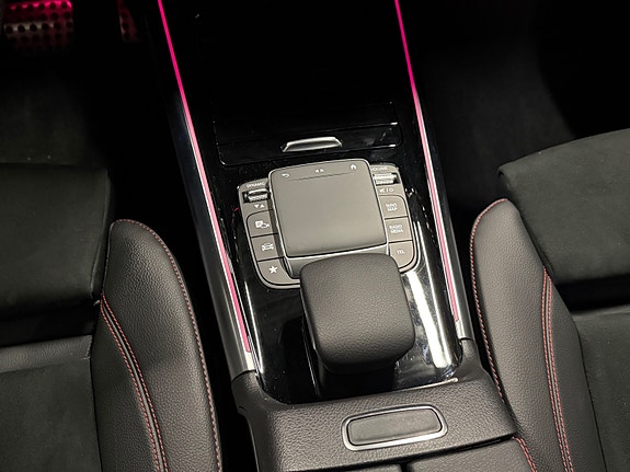 Mercedes-Benz EQA250 23 of 30
