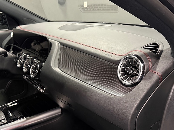 Mercedes-Benz EQA250 18 of 30
