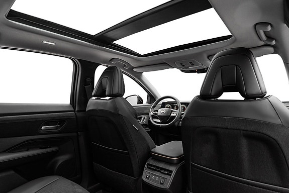 Nissan Ariya 26 of 30