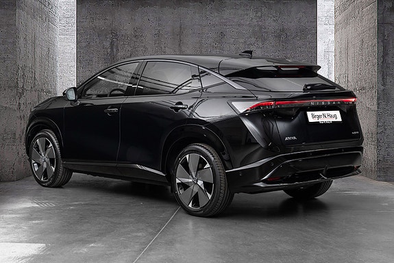 Nissan Ariya 8 of 30