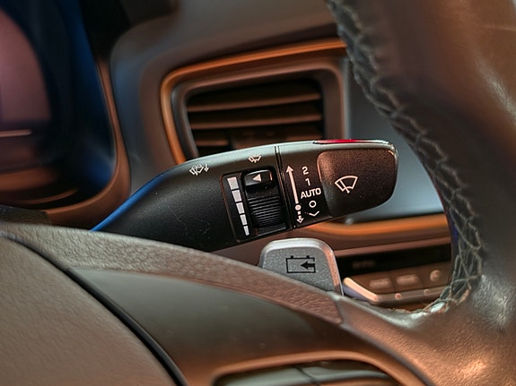 Hyundai IONIQ 19 of 30