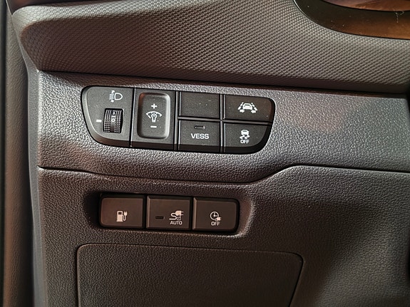 Hyundai IONIQ 17 of 30
