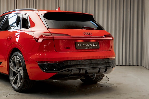 Audi Q8 e-tron 11 of 30
