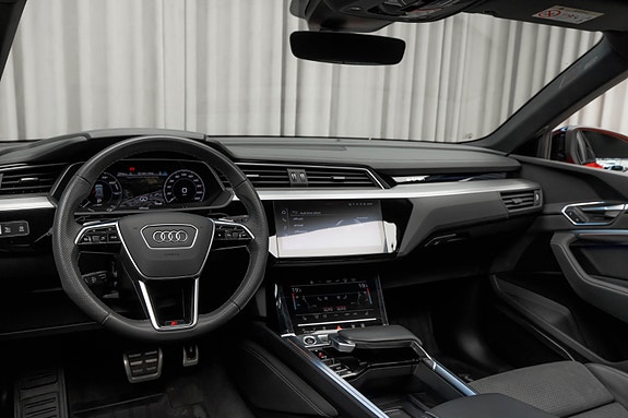 Audi Q8 e-tron 20 of 30