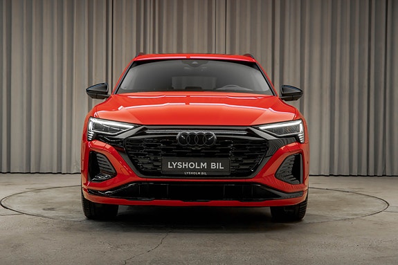 Audi Q8 e-tron 7 of 30