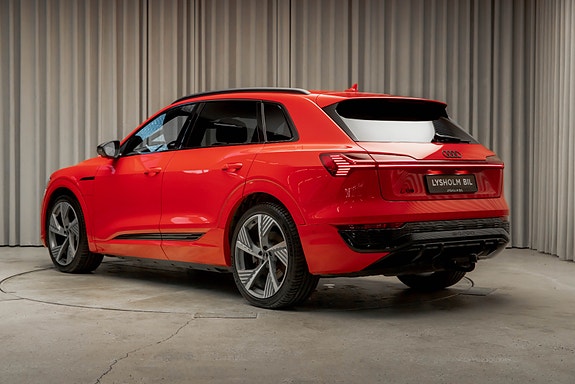 Audi Q8 e-tron 10 of 30
