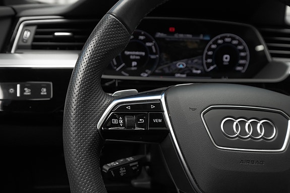 Audi Q8 e-tron 30 of 30