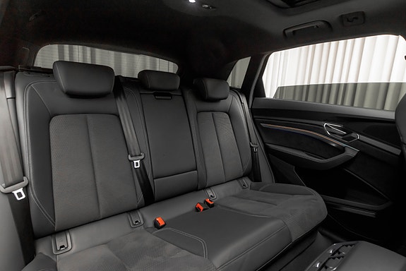 Audi Q8 e-tron 19 of 30