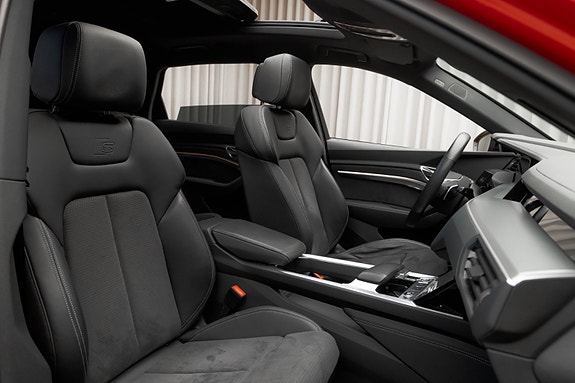 Audi Q8 e-tron 15 of 30