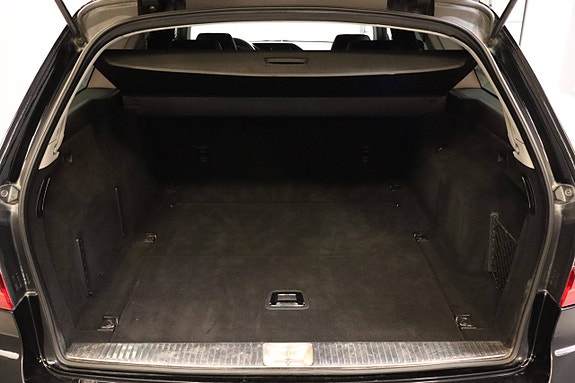 Mercedes-Benz E200 10 of 30