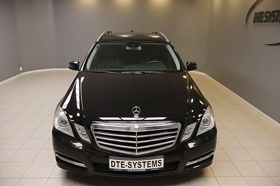 Mercedes-Benz E200 15 of 30