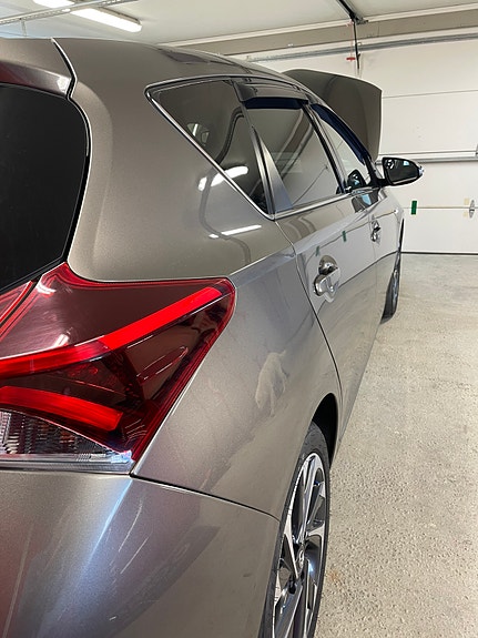Toyota Auris 13 of 13