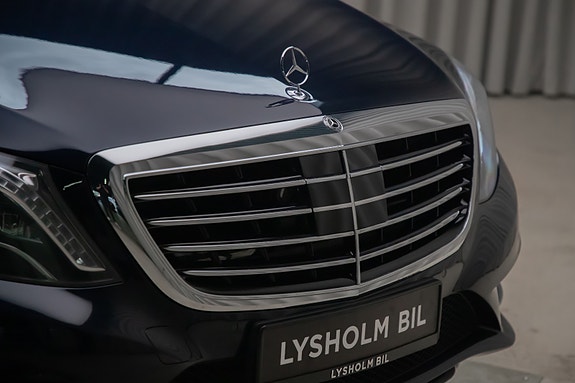 Mercedes-Benz S500 3 of 30
