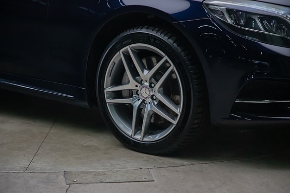 Mercedes-Benz S500 5 of 30