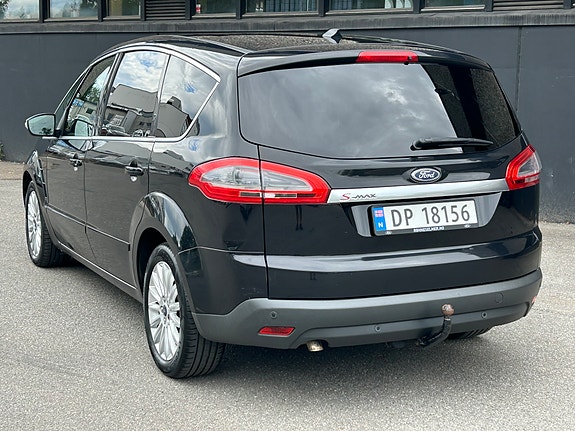 Ford S-MAX 12 of 30