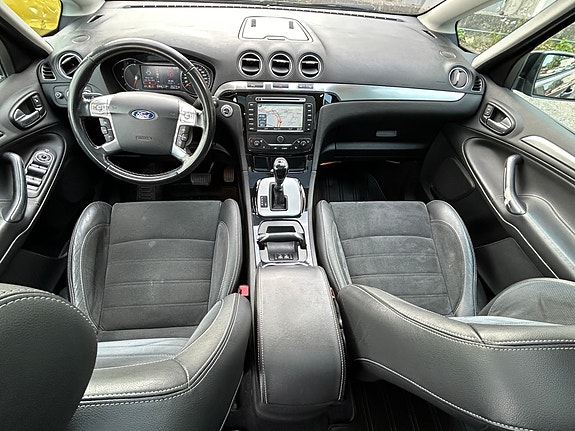 Ford S-MAX 25 of 30