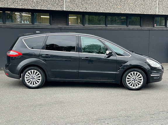 Ford S-MAX 19 of 30