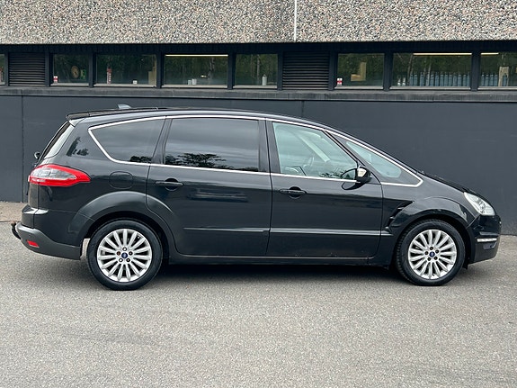 Ford S-MAX 20 of 30