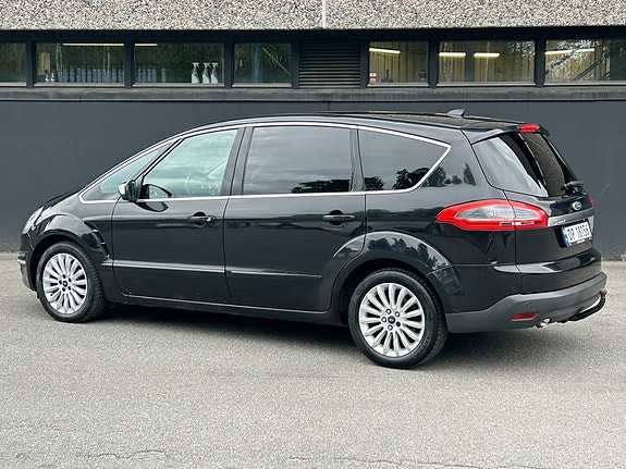 Ford S-MAX 9 of 30