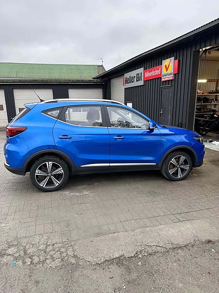 MG ZS EV 6 of 11