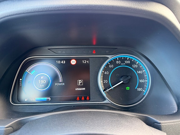 Nissan Leaf 22 of 30