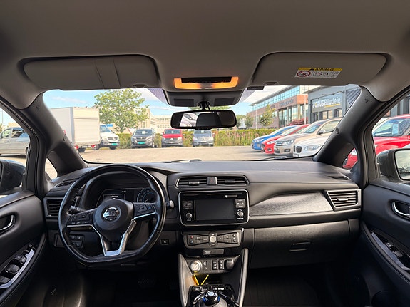 Nissan Leaf 15 of 30