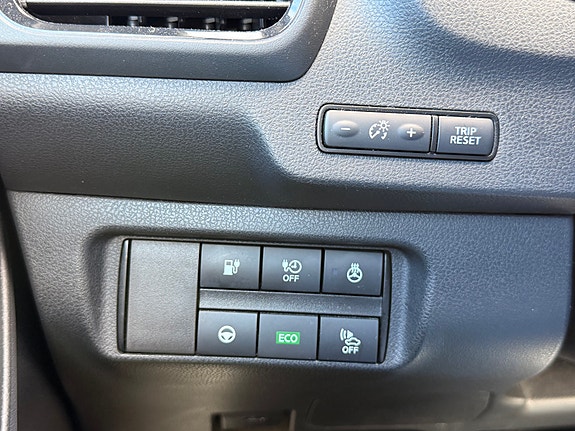 Nissan Leaf 24 of 30