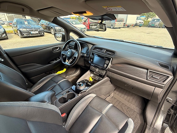 Nissan Leaf 18 of 30