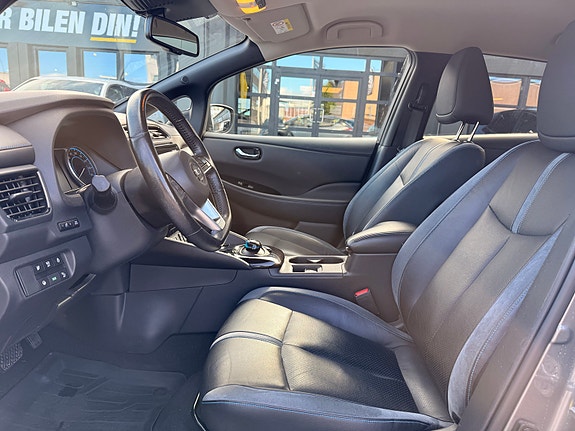 Nissan Leaf 11 of 30