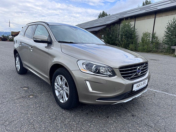 Volvo XC60 2 of 21