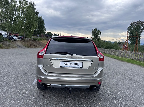 Volvo XC60 8 of 21