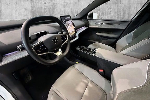 Volvo EX30 12 of 25