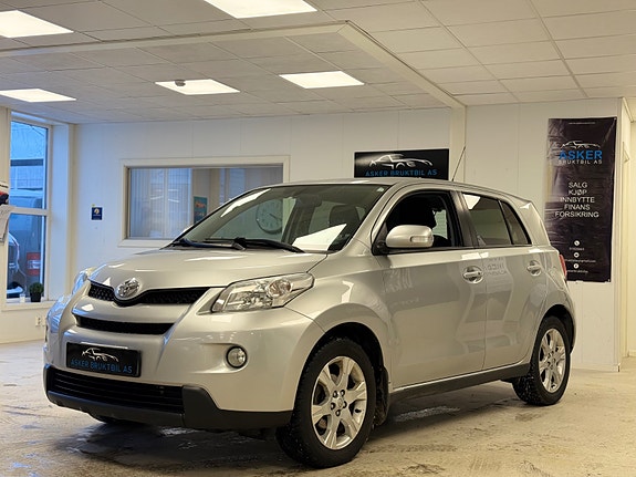 Toyota Urban Cruiser 5 of 30