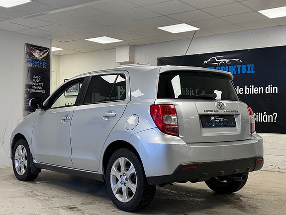 Toyota Urban Cruiser 10 of 30