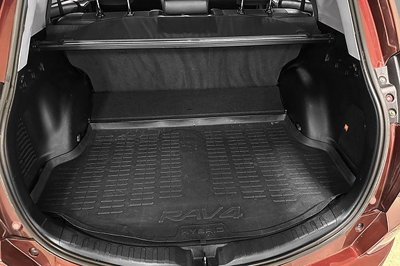 Toyota RAV4 10 of 16