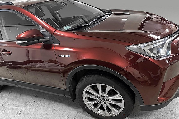 Toyota RAV4 15 of 16