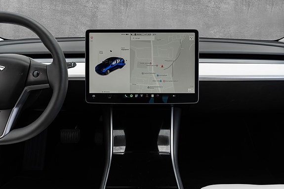 Tesla Model 3 15 of 30