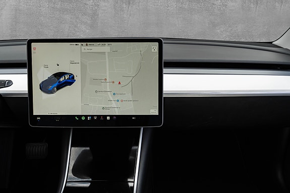 Tesla Model 3 19 of 30